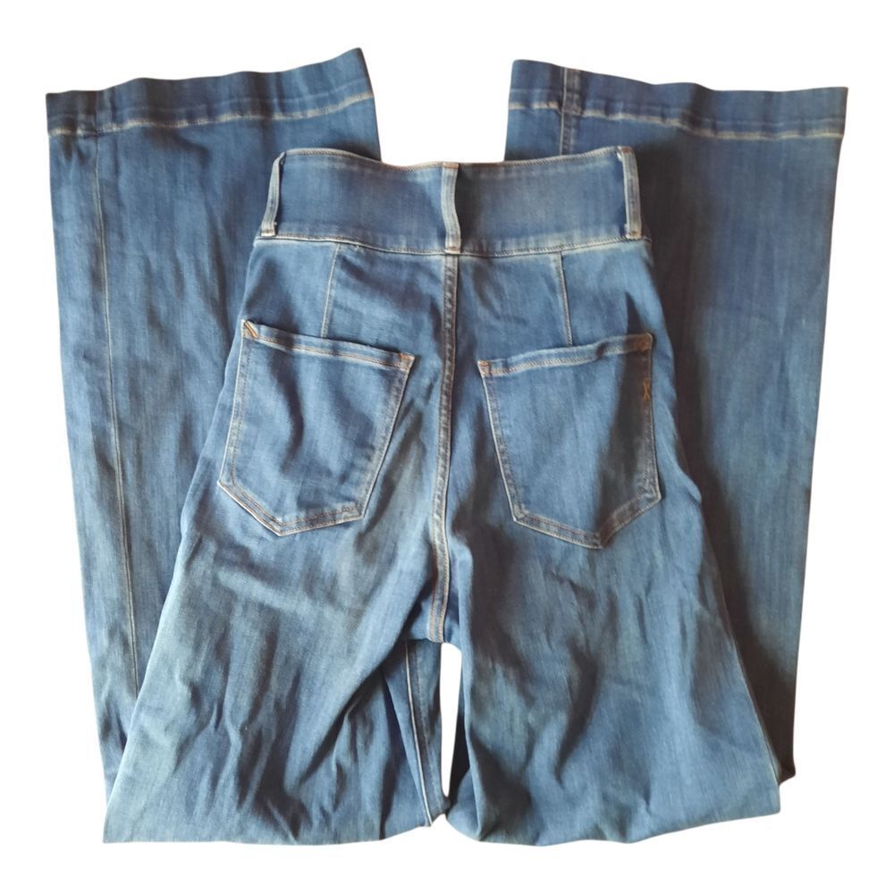Express Super High Rise Flare & Wide Leg Jeans - Picture 3 of 4